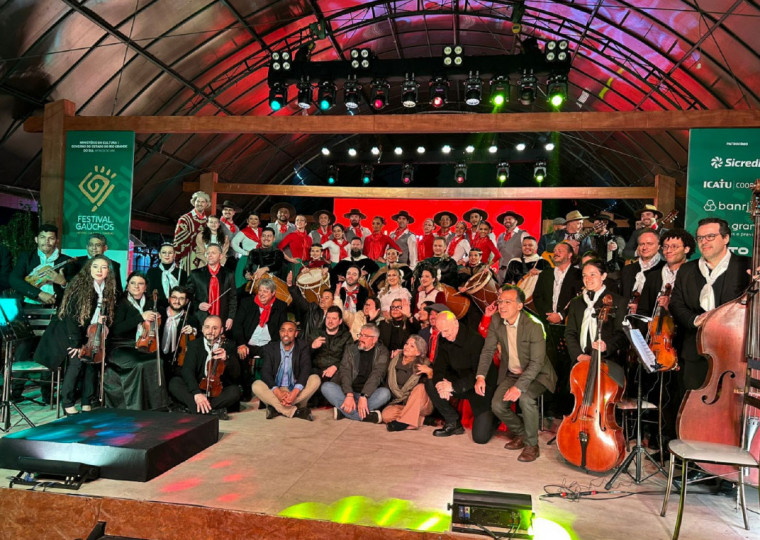 Rua Coberta foi o palco da cerimônia oficial de abertura e recebe boa parte das atrações artísticas, que seguem até o dia 28