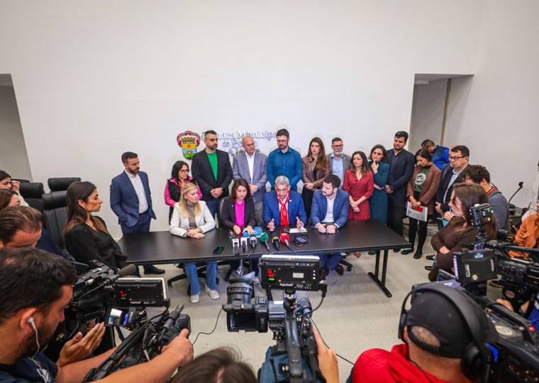 Cerimônia de entrega dos projetos de lei do Plano Diretor de Porto Alegre à Câmara pelo prefeito Sebastião Melo ocorreu na sexta-feira 12 de setembro