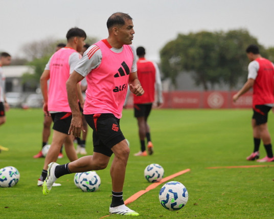 Inter dá novo voto de confiança a Roger Machado antes do Gre-Nal 448