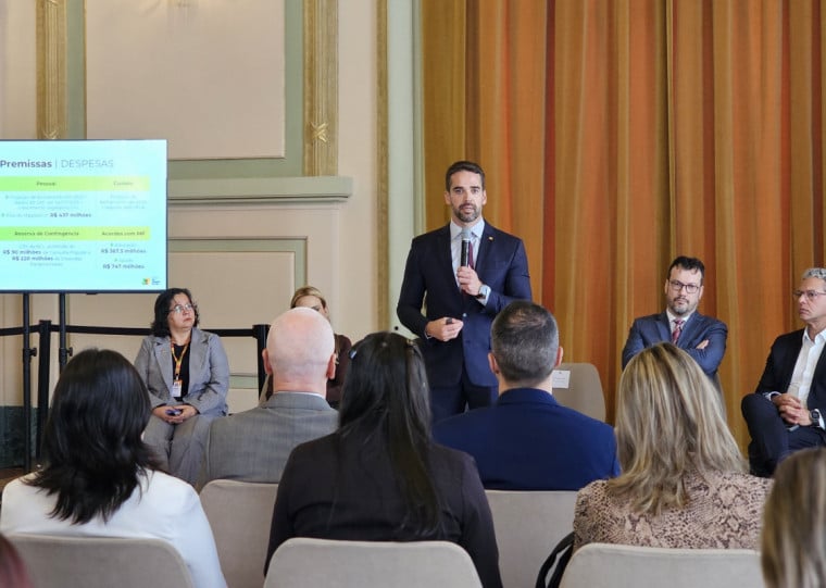 Governador Eduardo Leite explicou que Estado "não poderá ter menos aplicações do que o saldo a que as contas têm direito"