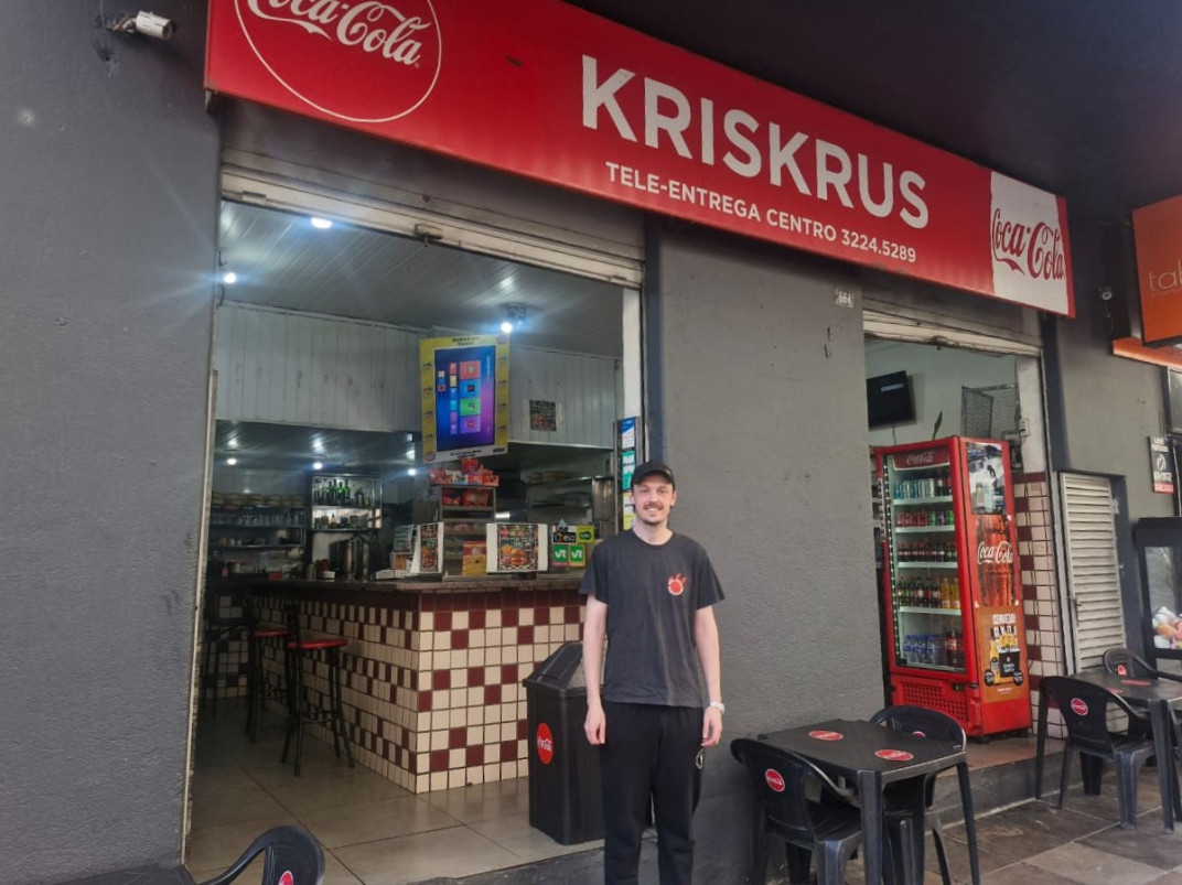 Operando há 37 anos, tradicional lancheria do Centro Histórico aposta em sabores diferentes de xis