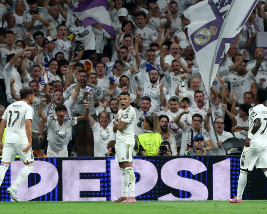 Mbappé faz dois e Real Madrid vira sobre Olympique na Champions; Juventus busca empate épico