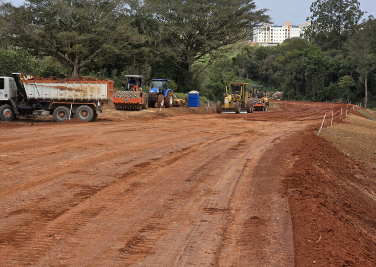 Variante da ERS-118, no bairro Fiúza, é parte das obras que se estendem até o Lami, em Porto Alegre