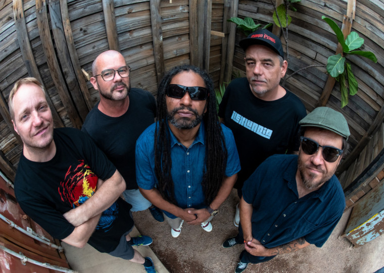 Espetáculo que homenageia um dos maiores sucessos acústico da MTV acontece neste final de semana (20 e 21)