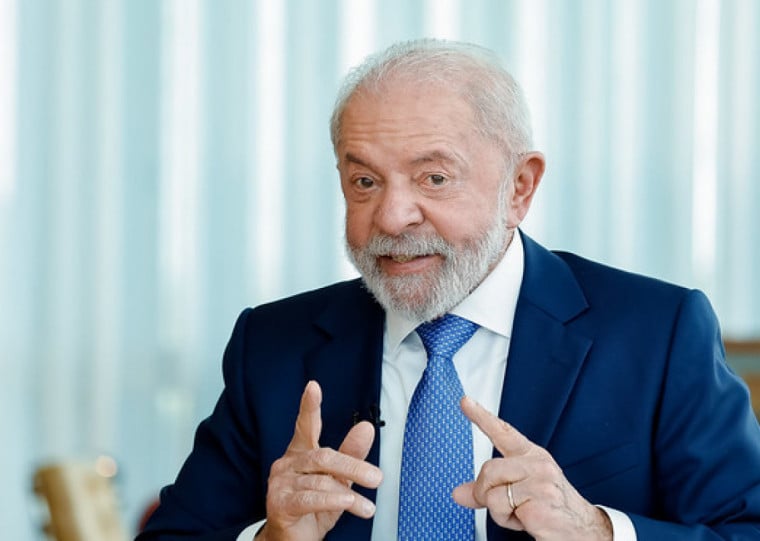 Lula concorda que o cenário de restrição orçamentária das Forças Armadas é um problema