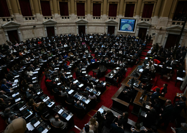 Com mais apoio no Parlamento, governo pode avançar em três projetos