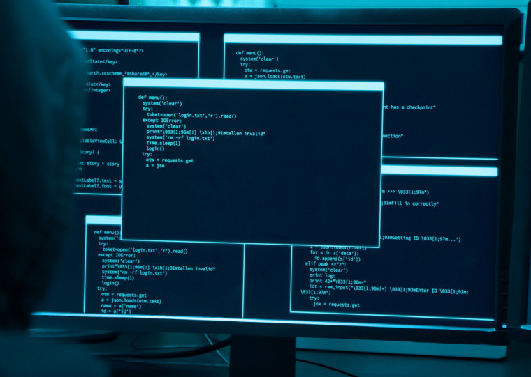 Informações incluíam números de identificação, datas de nascimento e endereços