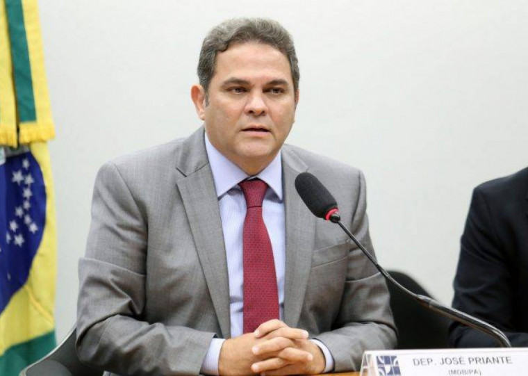 Relator argumentou que, sem a mudança, pode ser necessário o corte de outras despesas discricionárias, inclusive dentro das duas áreas