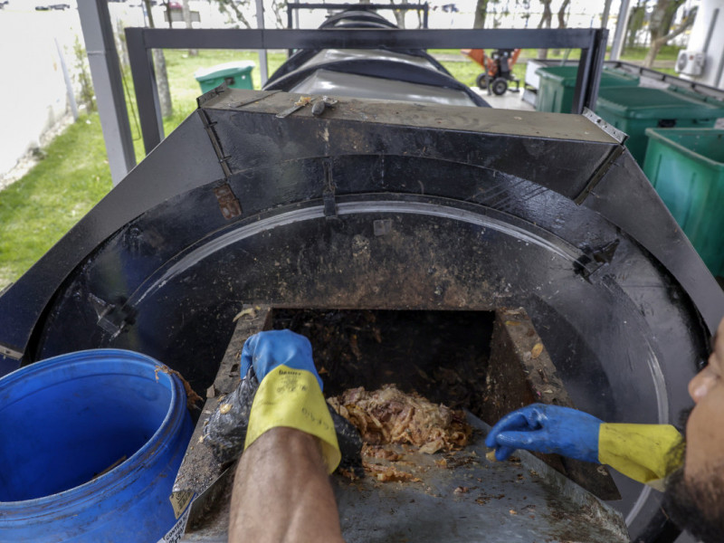 A composteira automatizada tem como objetivo auxiliar empresas em metas de sustentabilidade Foto: T&Acirc;NIA MEINERZ/JC