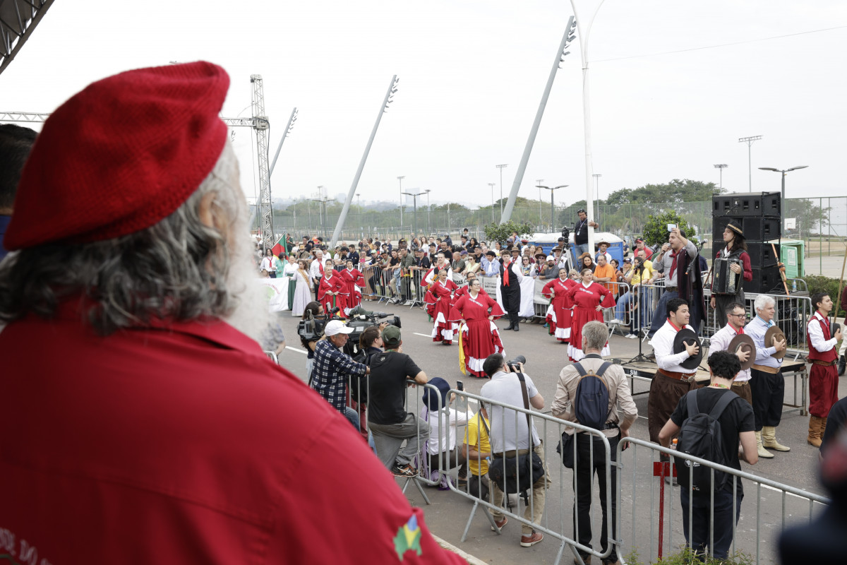 Desfile do dia 20 de Setembro celebra a Revolu&ccedil;&atilde;o Farroupilha | T&Acirc;NIA MEINERZ/JC