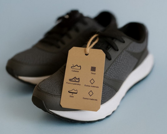 Etiquetagem obrigatória para calçados protegerá sociedade facilitando combate à pirataria no setor