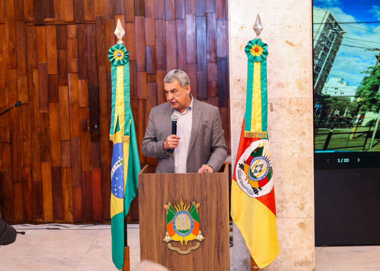 Melo afirmou que o projeto deve estar pronto até o fim do ano e serão apresentadas as etapas e o modo de financiamento