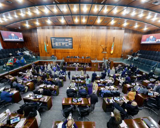 Deputados gaúchos aprovam limite nos saques do Caixa Único do RS
