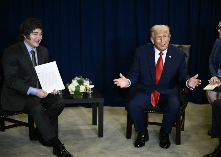 Milei busca ajuda dos EUA para dar f&ocirc;lego &agrave;s reservas do pa&iacute;s e conseguir cumprir parcelas da d&iacute;vida