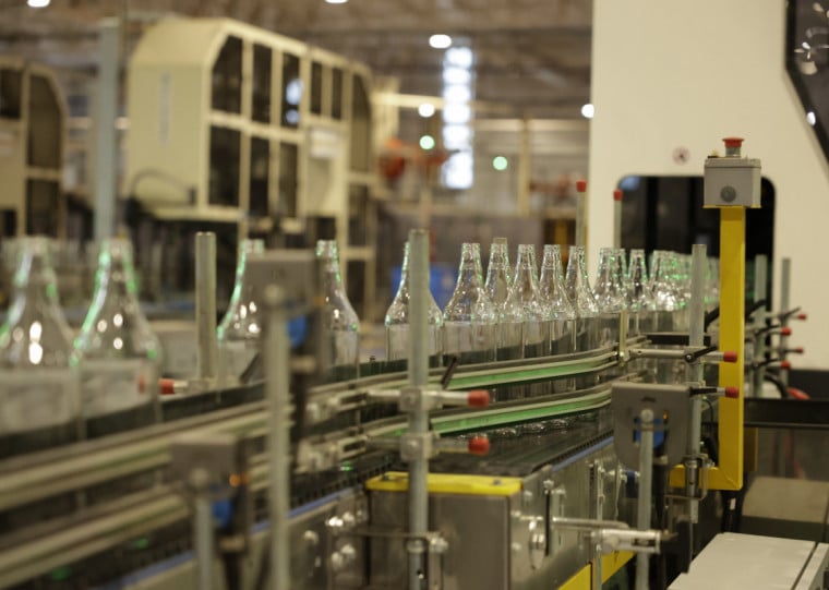 Verallia investiu R$ 690 milhões na ampliação da produção de embalagens de vidro em Campo Bom