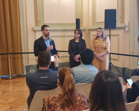 Fábia Richter assume Secretaria Estadual da Mulher