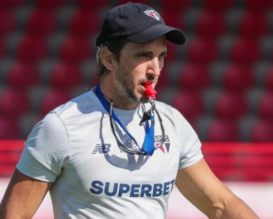 Fluminense anuncia Zubeldía para o lugar de Renato Portaluppi