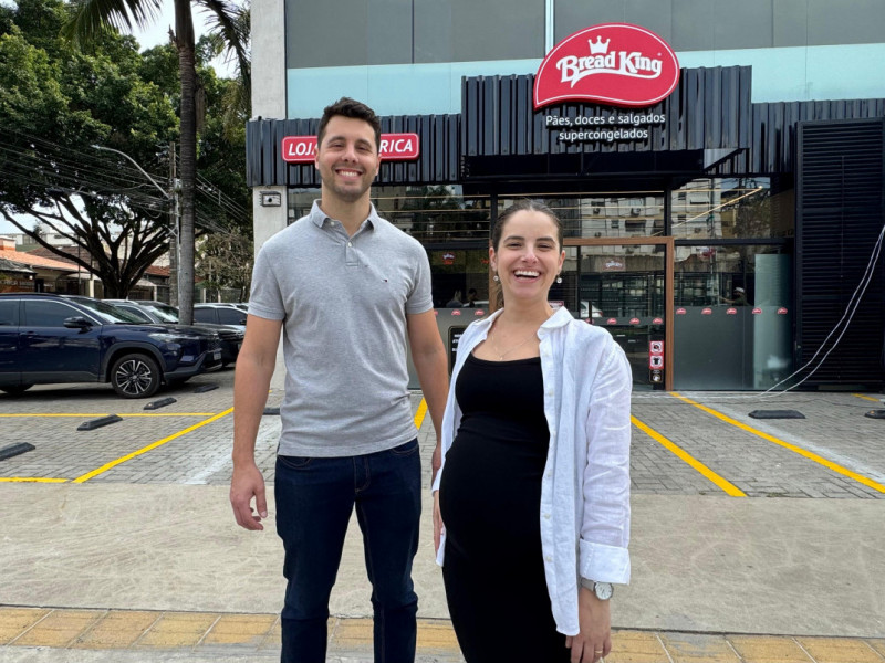 Eduardo Zimmer Dinon e Fernanda Estivallet Ritter s&atilde;o s&oacute;cios da Bread King na Capital<br />Foto: PATR&Iacute;CIA COMUNELLO/ESPECIAL/JC