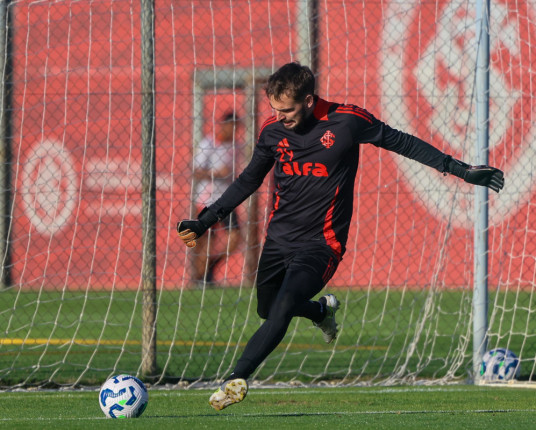 Em busca de sistema ideal, Ramón Díaz arma o time contra o Corinthians