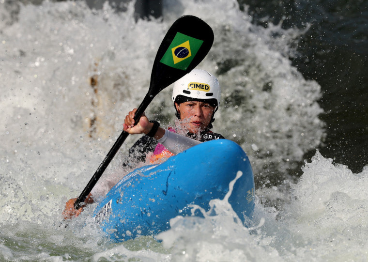  A brasileira completou o percurso sem penalidades com o tempo de 63s23