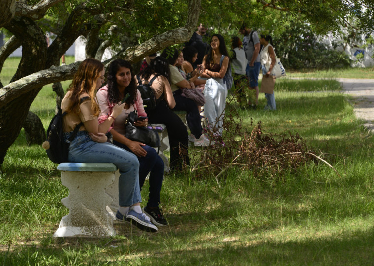 Fatores como a distância da família pesam na rotina acadêmica e na saúde emocional dos estudantes