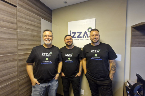 Cleber Pinheiro, Guilherme Gonçalves e Robson Oliveira são sócios na startup gaúcha Izza