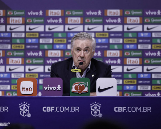 Ancelotti chama Rodrygo e Vini Jr para amistosos contra Coreia e Japão