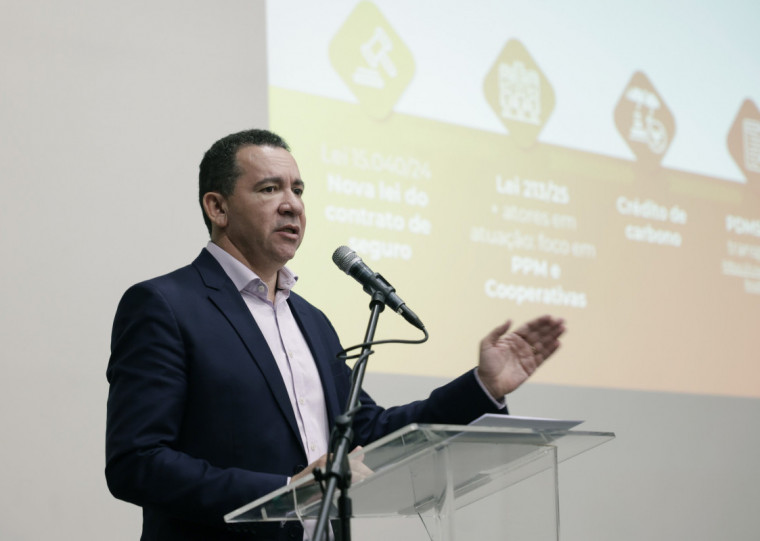 Dyogo Oliveira participou de evento promovido pelo Sindsergs