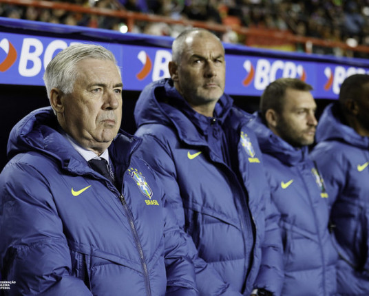 Seleção deve enfrentar Senegal e Tunísia nos amistosos de novembro