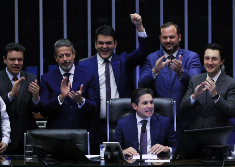 Texto ainda precisa passar pelo Senado Federal antes de começar a valer em 2026