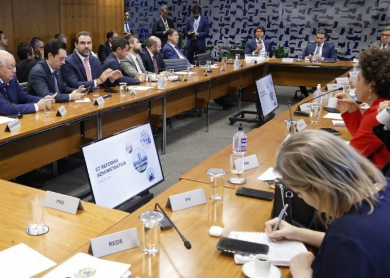 Publicação de 549 páginas, divulgada nesta quinta-feira (2), consolida as ideias do grupo de trabalho