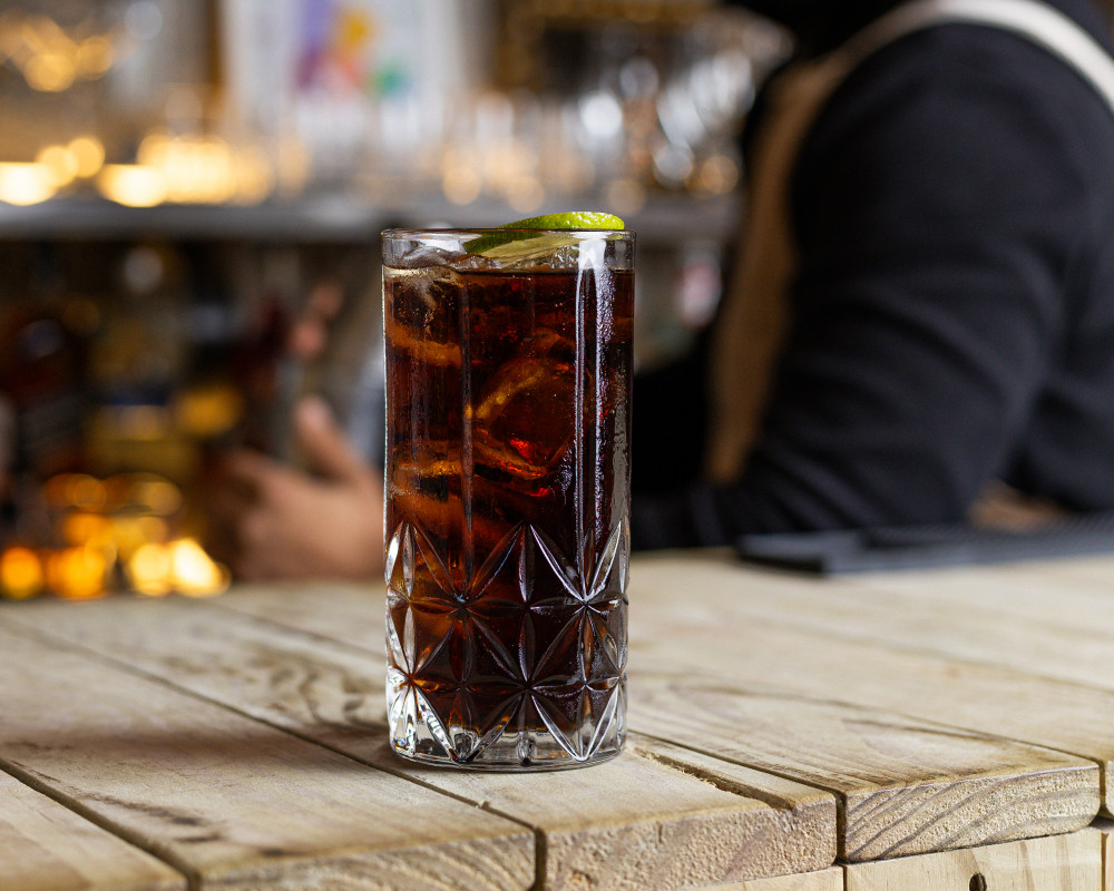 LISTA: 10 bares e restaurantes para tomar Fernet Cola em Porto Alegre