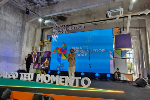 O poeta Bráulio Bessa foi um dos nomes de destaque da Feira do Empreendedor Sebrae 