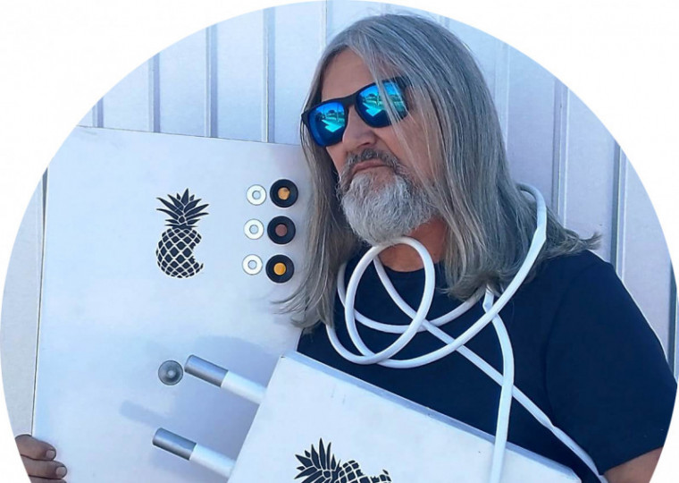 Cantor e compositor pretende disponibilizar cinco discos até agosto de 2026