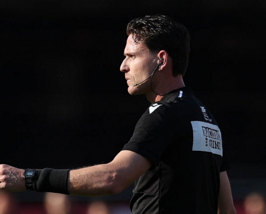 Fifa autoriza CBF a mudar protocolo e divulgar áudios de árbitros mesmo sem revisão do VAR