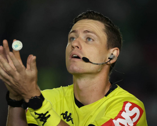 Após polêmicas, CBF afasta árbitros de Bragantino x Grêmio e São Paulo x Palmeiras