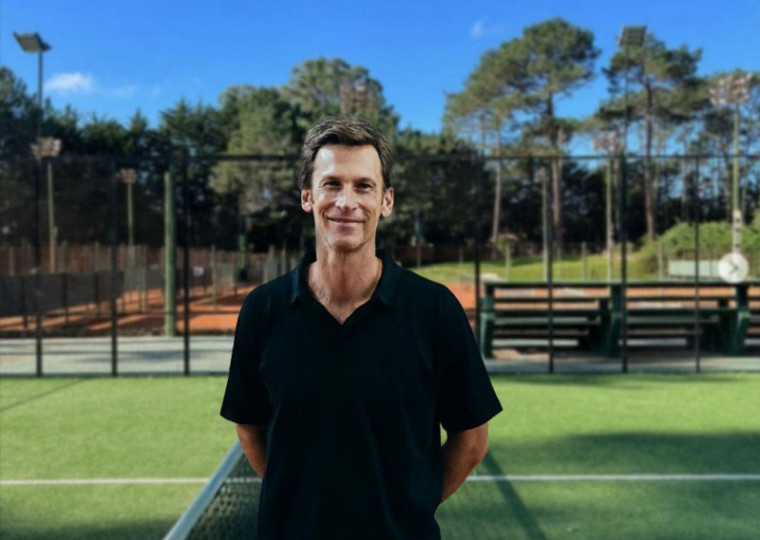 Tenista André Ghem vai conduzir uma clínica a praticantes do esporte durante o evento em Punta