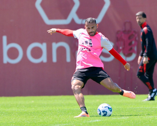 Inter de Ramón Díaz terá maratona de jogos após o retorno da data Fifa