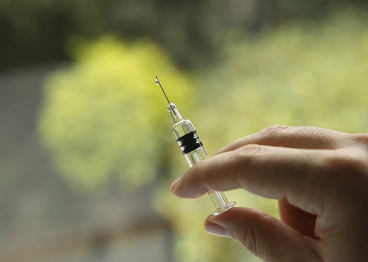  O País recebeu um lote com 2,5 mil ampolas de fomepizol, principal antídoto para o tratamento de intoxicações pela substância