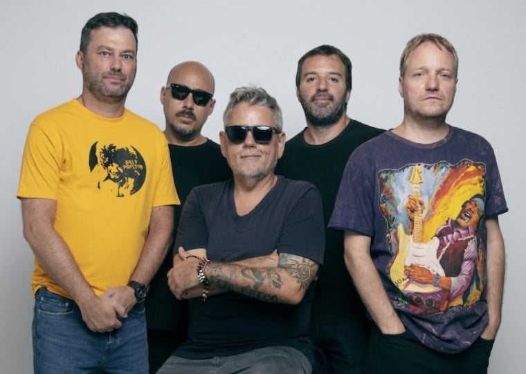 Liderado por Tonho Crocco, show ocorre às 21h