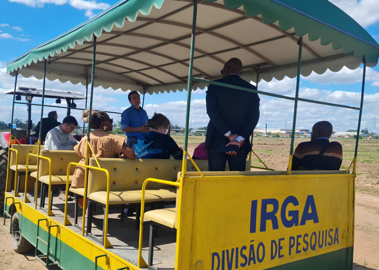 Delegação conheceu a Estação Experimental do Irga e conferiu variedades de sementes mais modernas