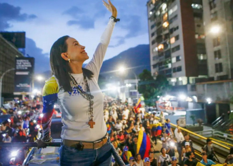 María Corina Machado não pode comparecer a cerimônia devido a repreensão na Venezuela