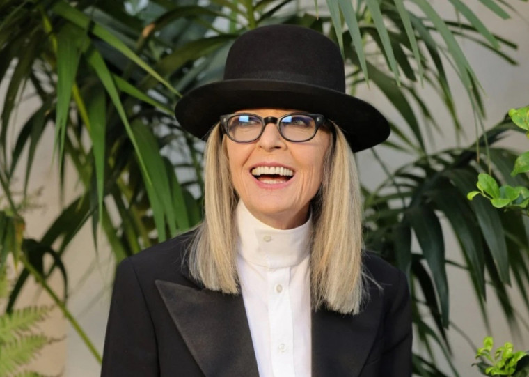 Vencedora do Oscar de Melhor Atriz em 1977 por ‘Noivo neurótico, noiva nervosa’, a artista também ficou famosa por papéis em filmes como 'O poderoso chefão'