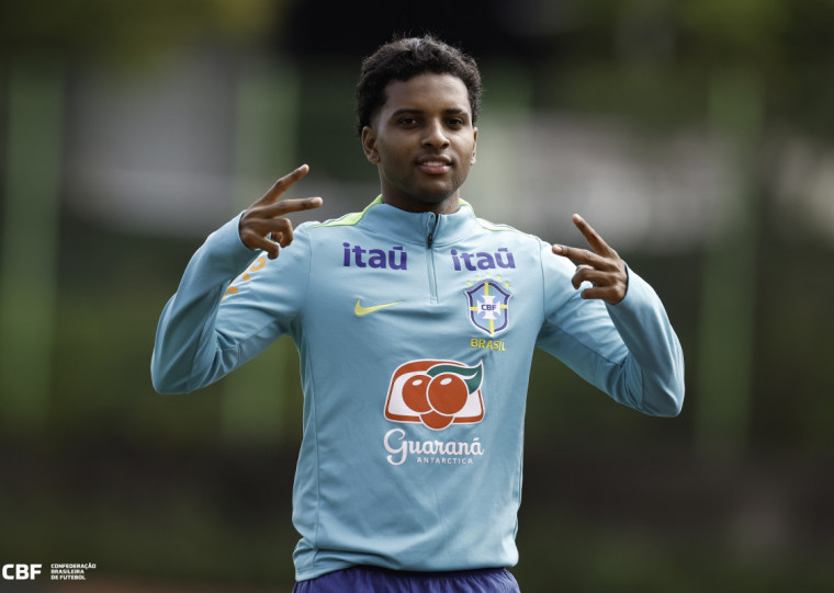 Depois de marcar dois em seu retorno, Rodrygo deve ser titular novamente