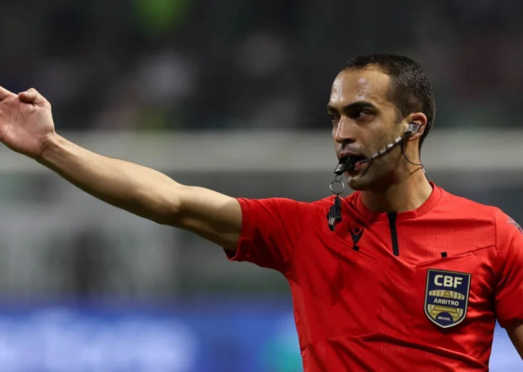 Davi Lacerda, de 29 anos, será o árbitro do confronto entre gaúchos e paulistas 