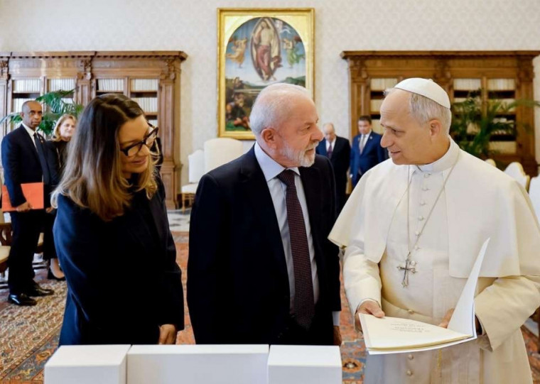 Lula e Janja tiveram um encontro breve, de menos de meia hora, com o Papa