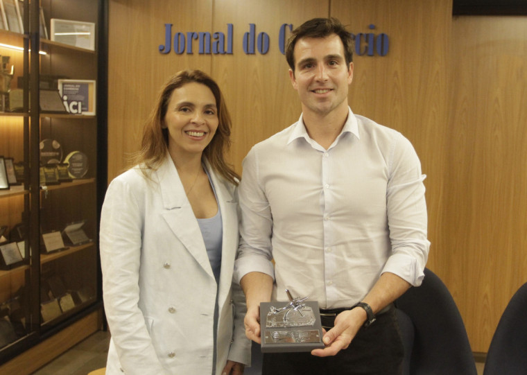 Cristíane Cunha, COO da Aeromot, visitou o Jornal do Comércio para divulgar o lançamento da Pedra Fundamental do AeroCITI 