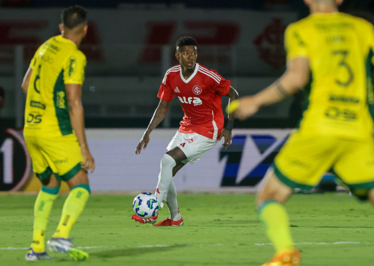 Com a derrota, gaúchos seguem fora da zona de classificação para Sul-Americana