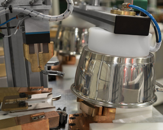 Fábrica pioneira da Tramontina une tradição e inovação em Carlos Barbosa