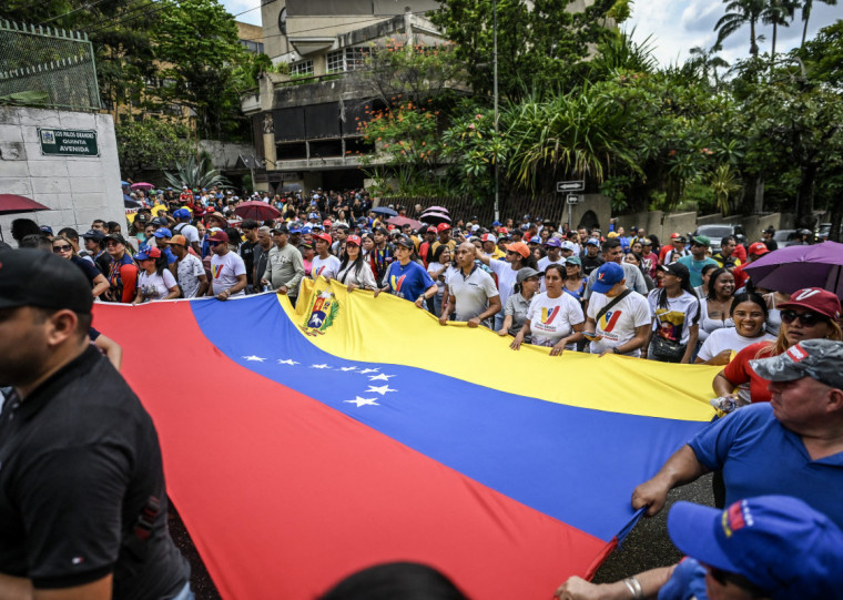 O embaixador da Venezuela na ONU acusou os EUA de matar ao menos 27 pessoas em ataques 